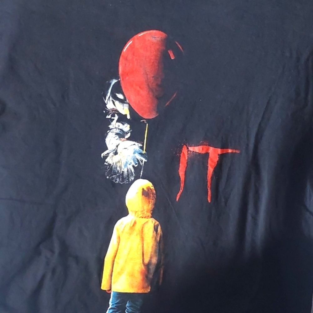 It "You'll Float Too" Black Graphic T-Shirt Size S